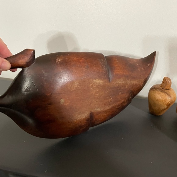 Vintage MCM Monkey Pod Wood Leaf Bowl and wooden fruit.Excellent retro - Picture 8 of 16